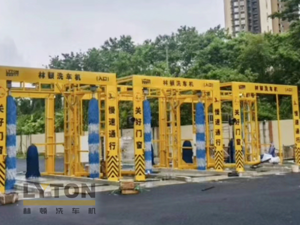 林頓大巴全自動洗車機、大型通道式洗車機、公交車洗車機廠家、南京大巴洗車機廠家