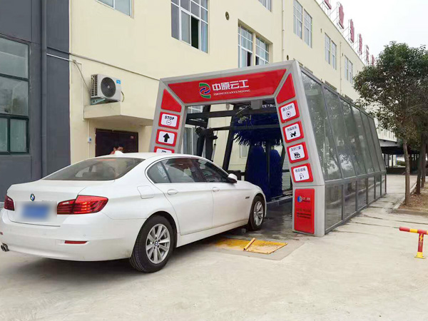 信心源于合作，和諧互利雙贏！中原云工牽手南京林頓采購配置FX11電腦洗車機