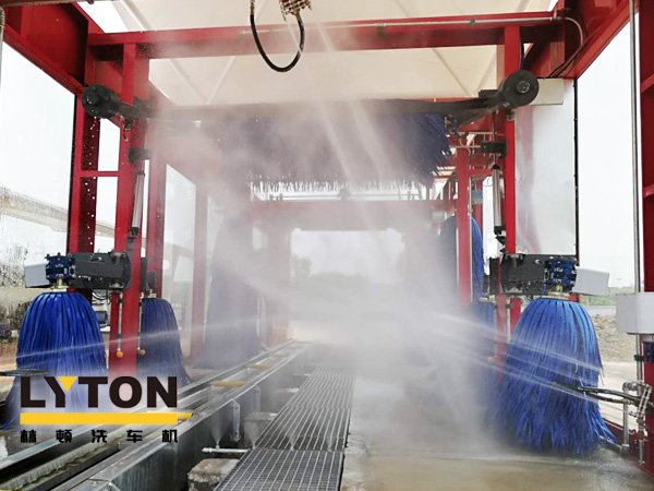 連續通過式洗車工藝、高效清洗速度！林頓fx80型隧道式電腦洗車機