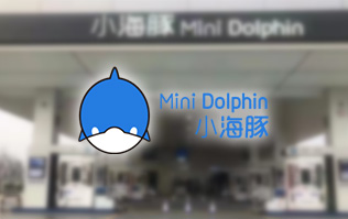 三十年煉化經驗,高清潔定制油品！小海豚Mini Dolphin油站選擇lyton龍門往復式全自動洗車機