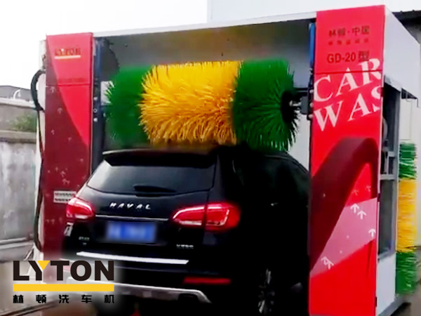 南京洗車機林頓龍門往復式作業風采