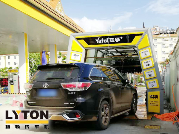 車主的喜愛的電腦洗車機，其控制系統是如何工作的？