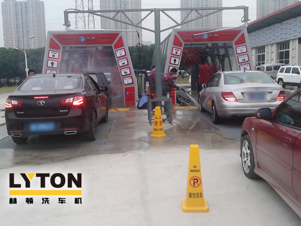 高效、節水、降低經營成本等諸多優勢，選購一臺電腦洗車機價格需多少錢？ 