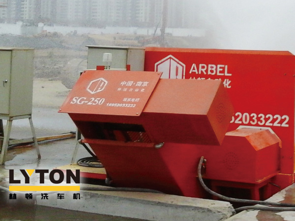 城市治塵“新利器”——工程類洗輪機，有效解決車輪帶泥污染路面難題