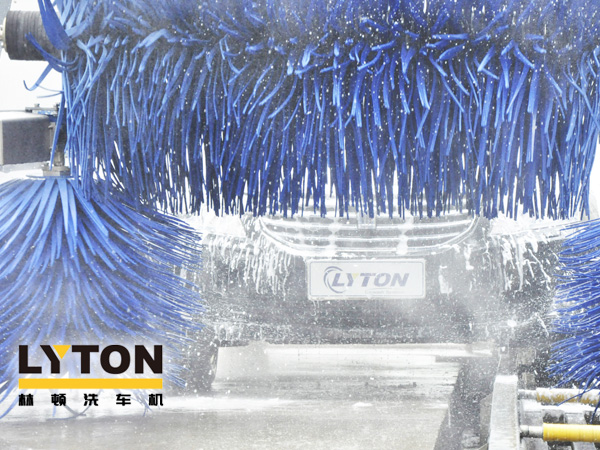 伴隨著ZG經濟飛速發展，汽車高速普及！全自動洗車機越來越被廣大車友垂愛