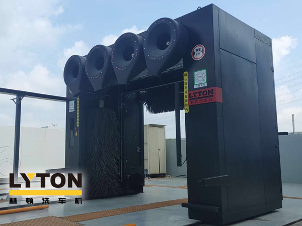 伴隨著ZG經濟飛速發展，汽車高速普及！全自動洗車機越來越被廣大車友垂愛