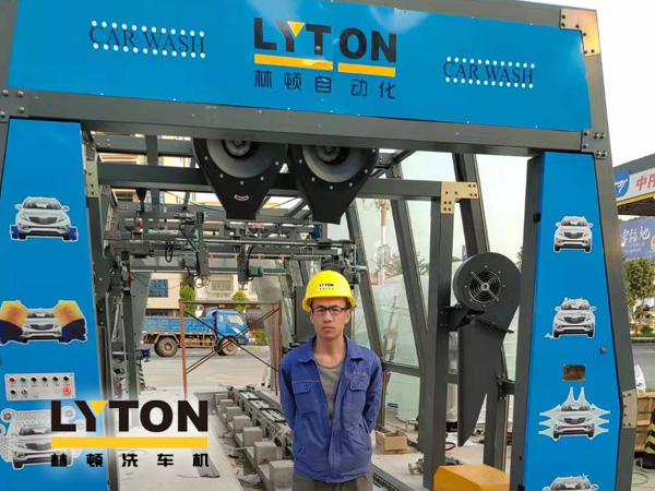 提前布局，拓客引流！華南湛江吳川電力加油站選配林頓FX11型隧道式全自動洗車機