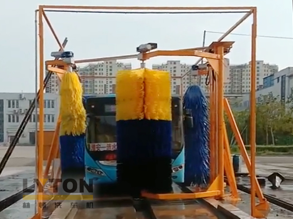 大巴洗車機廠家 林頓大型通道式大巴洗車機 全自動洗車機 公交車洗車設備  作業視頻